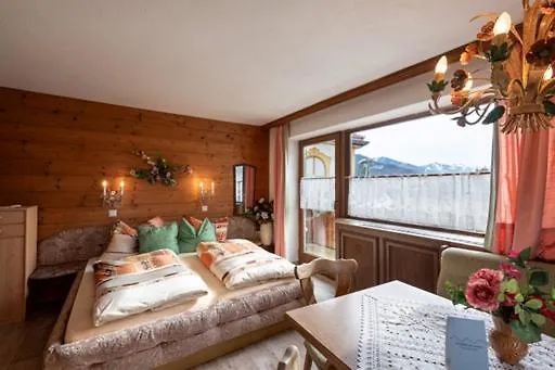 Dobner Schloessl Apartmán *